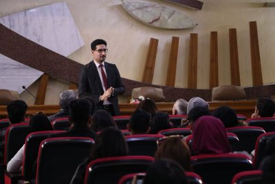 إعلام العراقية تنظم ورشة عمل حول فن الالقاء