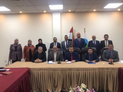 اللجنة الوزارية لتطوير مناهج الإعلام تعقد اجتماعها بحضور مدير المناهج ورئيس المجلس الوطني لاعتماد برامج كليات الإعلام